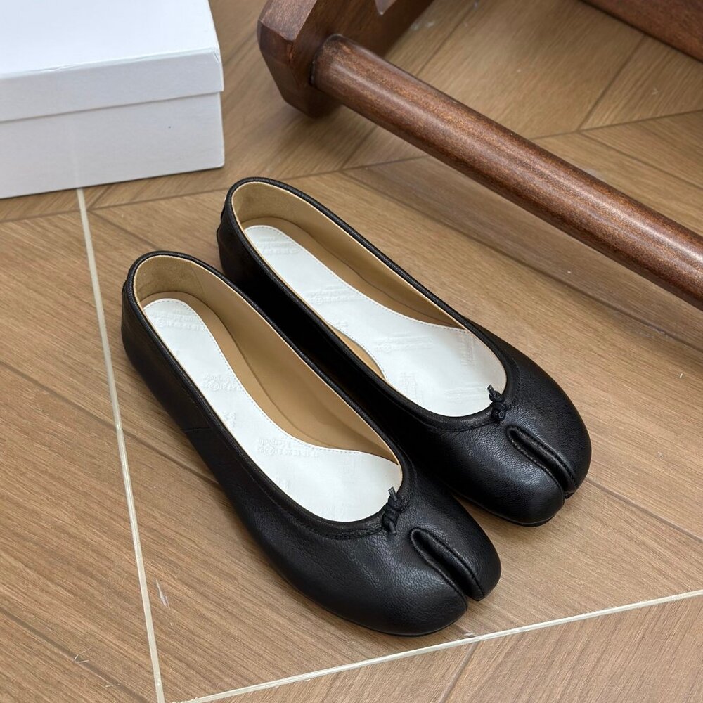 Maison Margiela Tabi Loafer | Black tabi - Picture 8 of 9